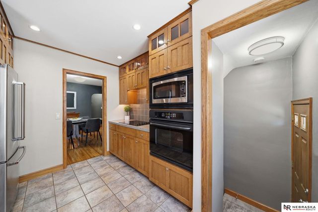 2643 Woodsdale Boulevard, Lincoln, NE 68502