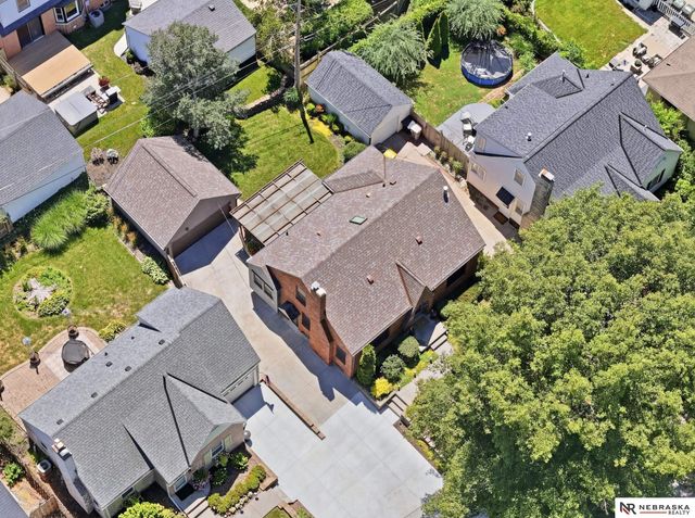 2643 Woodsdale Boulevard, Lincoln, NE 68502