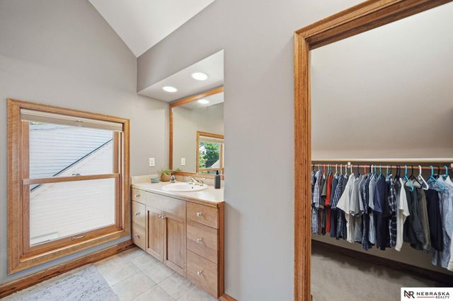 2643 Woodsdale Boulevard, Lincoln, NE 68502