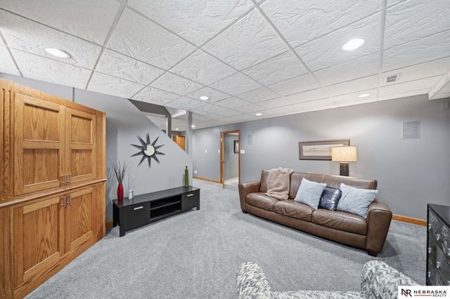2643 Woodsdale Boulevard, Lincoln, NE 68502