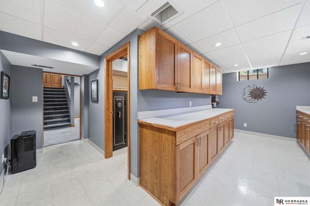 2643 Woodsdale Boulevard, Lincoln, NE 68502