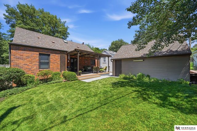 2643 Woodsdale Boulevard, Lincoln, NE 68502
