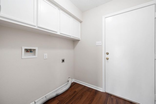 3706 Live Oak Street, Damon, TX 77430