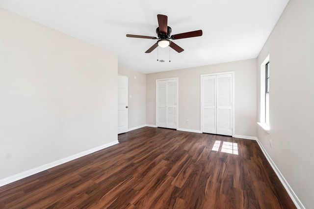 3706 Live Oak Street, Damon, TX 77430