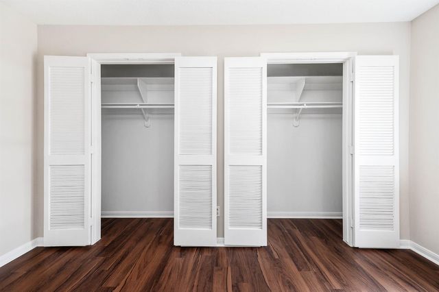 3706 Live Oak Street, Damon, TX 77430