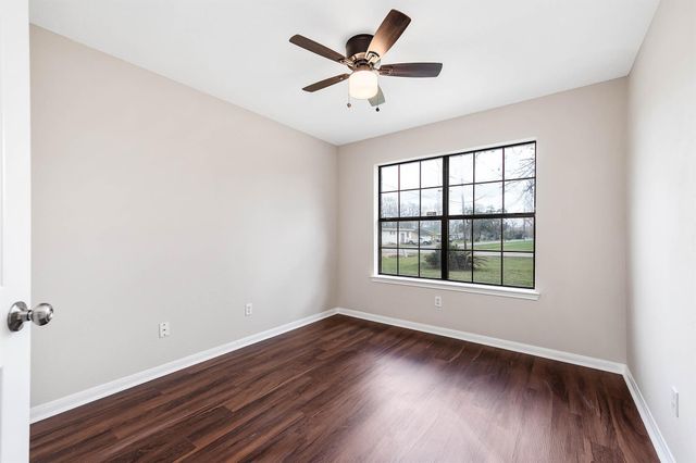 3706 Live Oak Street, Damon, TX 77430