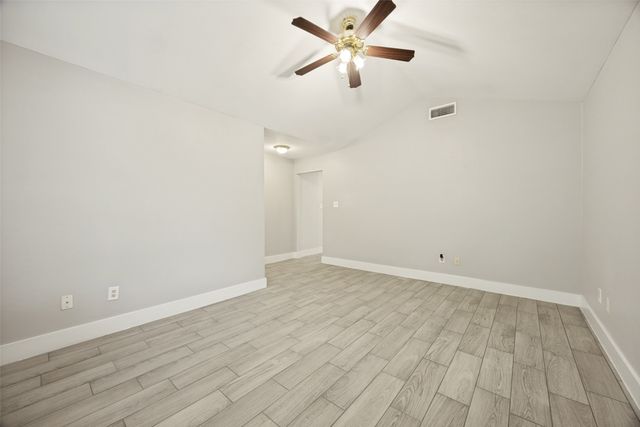 1009 Enlow Circle, Commerce, TX 75428