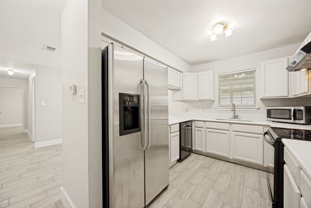 1009 Enlow Circle, Commerce, TX 75428