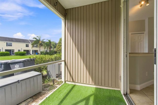 12225 COUNTRY WHITE CIRCLE, Tampa, FL 33635
