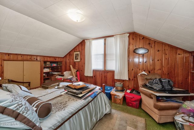 39 E Highland Drive, Guilderland, NY 12203