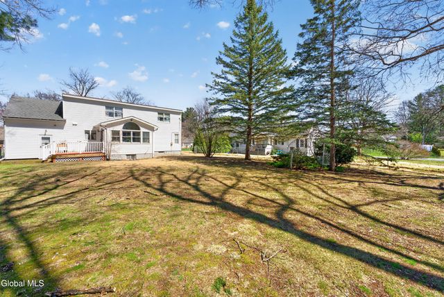 39 E Highland Drive, Guilderland, NY 12203