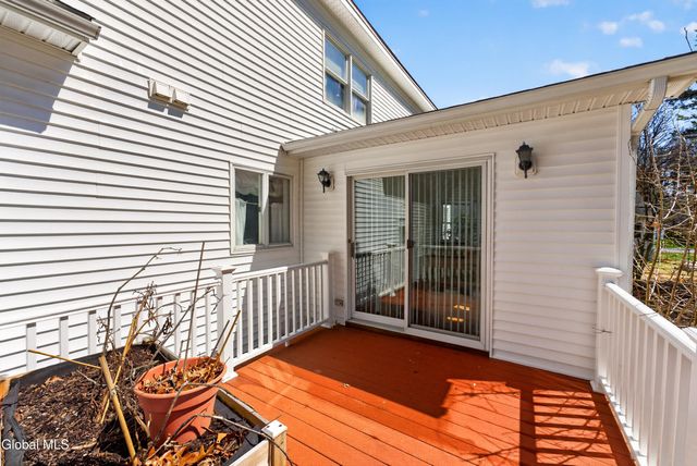 39 E Highland Drive, Guilderland, NY 12203
