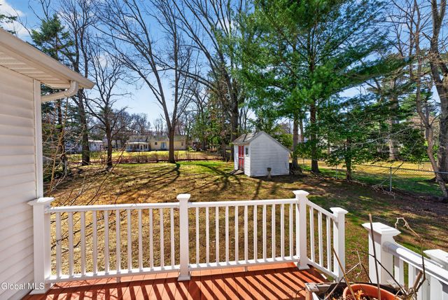 39 E Highland Drive, Guilderland, NY 12203