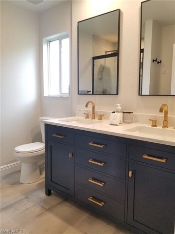 7774 Jewel LN 201, Naples, FL 34109