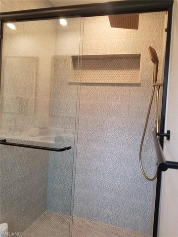 7774 Jewel LN 201, Naples, FL 34109