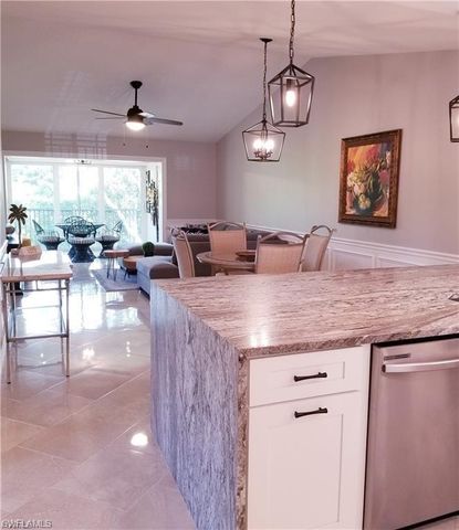 7774 Jewel LN 201, Naples, FL 34109