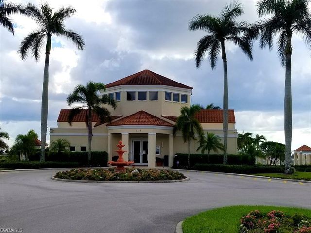 7774 Jewel LN 201, Naples, FL 34109