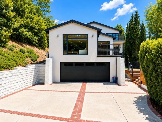 13082 Blairwood Drive, Studio City, CA 91604