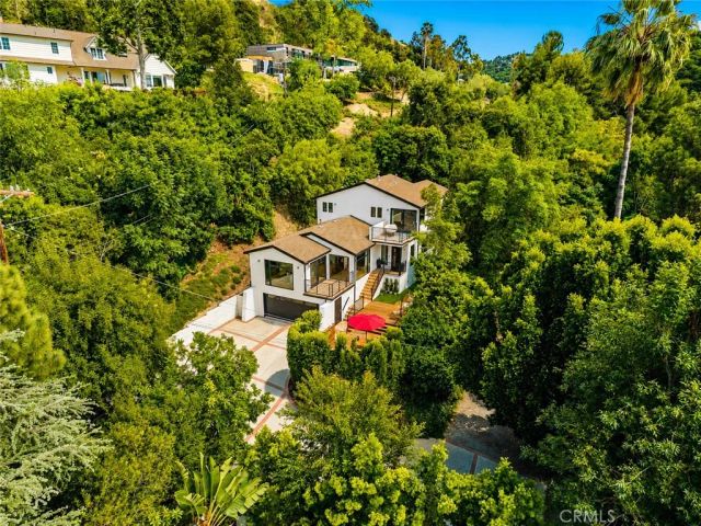 13082 Blairwood Drive, Studio City, CA 91604