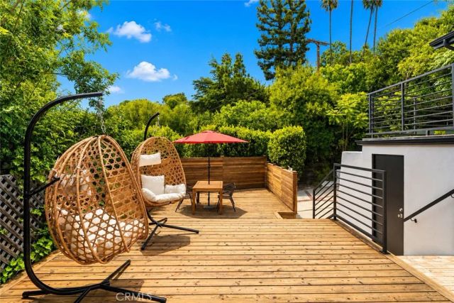 13082 Blairwood Drive, Studio City, CA 91604