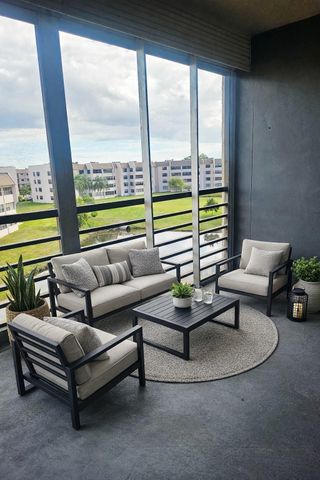 10433 Sunrise Lakes Boulevard 406, Sunrise, FL 33322