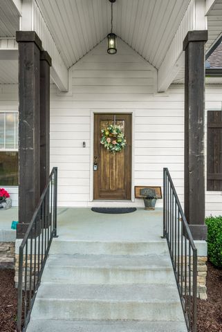 3378 New Hall Rd, Greenbrier, TN 37073