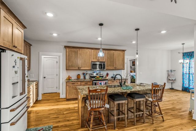 3378 New Hall Rd, Greenbrier, TN 37073