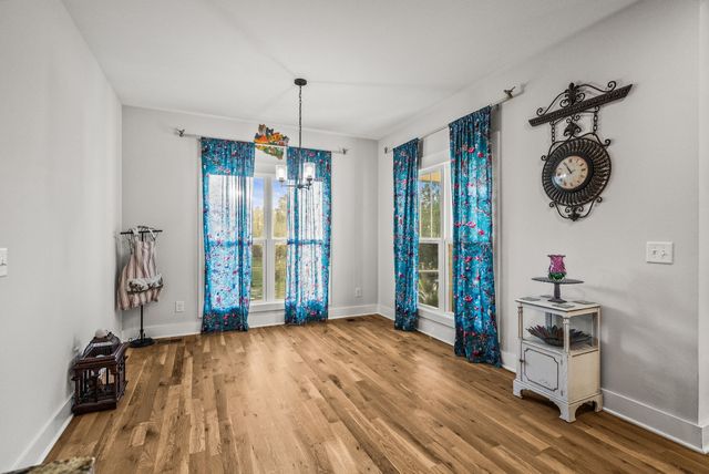 3378 New Hall Rd, Greenbrier, TN 37073