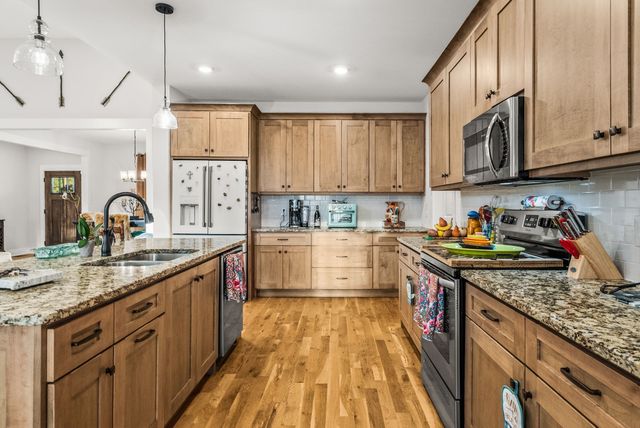 3378 New Hall Rd, Greenbrier, TN 37073
