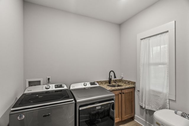 3378 New Hall Rd, Greenbrier, TN 37073