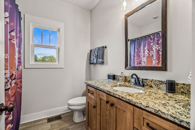 3378 New Hall Rd, Greenbrier, TN 37073