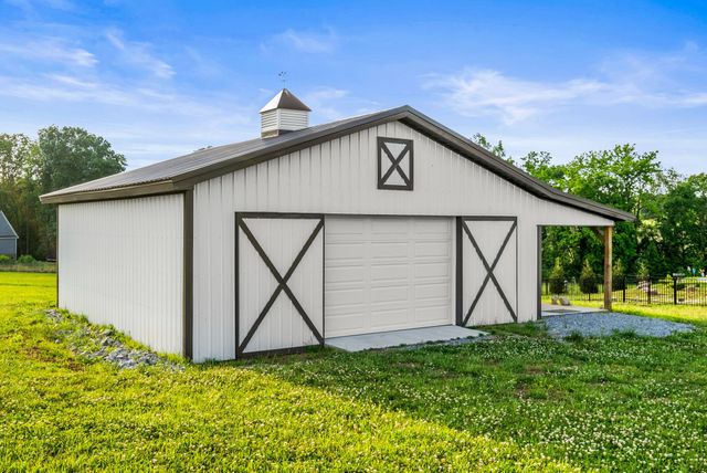3378 New Hall Rd, Greenbrier, TN 37073