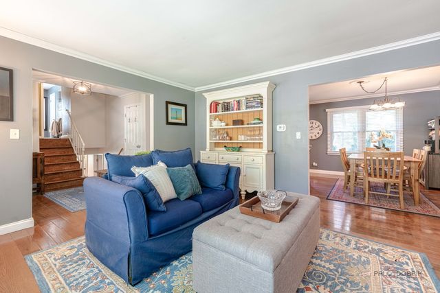 6 S DEERPATH Drive, Vernon Hills, IL 60061