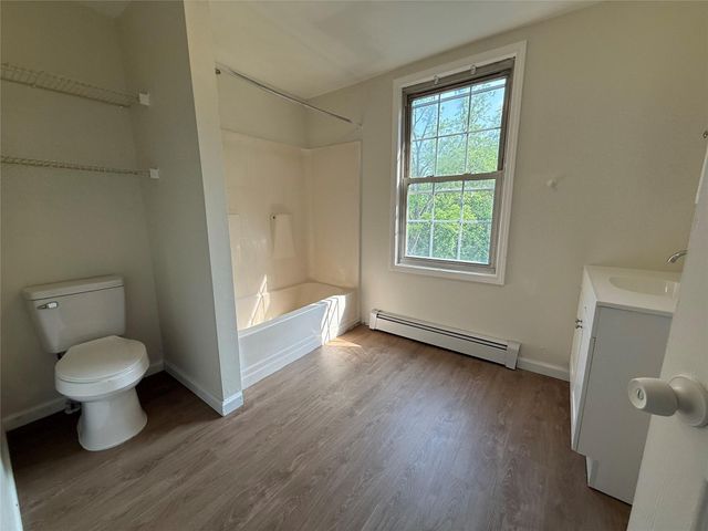 109 Main Street UPPER, Bloomingburg, NY 12721