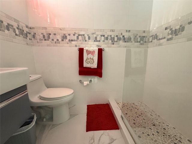Cond Golden Beach Isla Ve ISLA VERDE 3511 804, Carolina, PR 00979