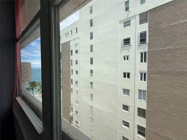 Cond Golden Beach Isla Ve ISLA VERDE 3511 804, Carolina, PR 00979