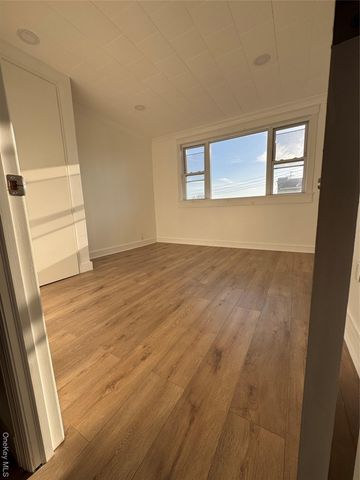 62-35 65th Street 2, Middle Village, NY 11379