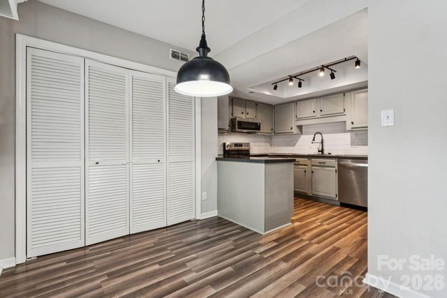 11128 Sevilla Court, Charlotte, NC 28226