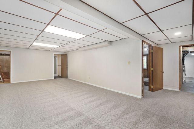 1813 E Camino Alto Street, Springfield, MO 65804