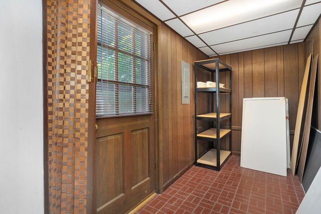 1813 E Camino Alto Street, Springfield, MO 65804