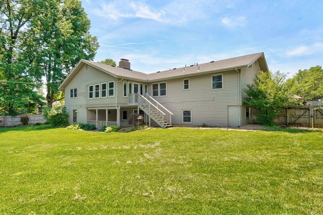 1813 E Camino Alto Street, Springfield, MO 65804