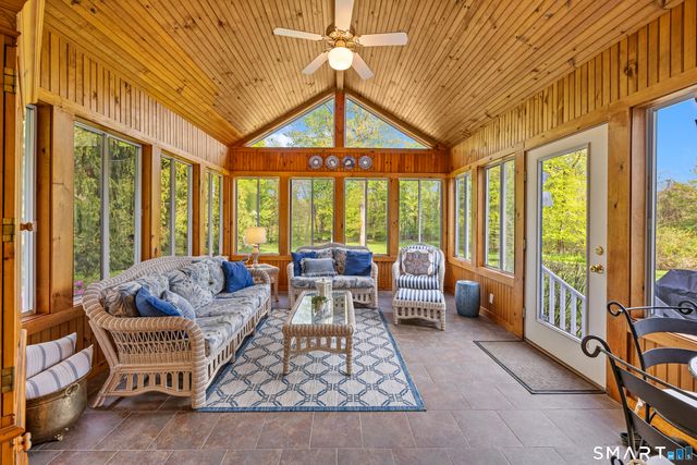 699 Andrea Court, Cheshire, CT 06410