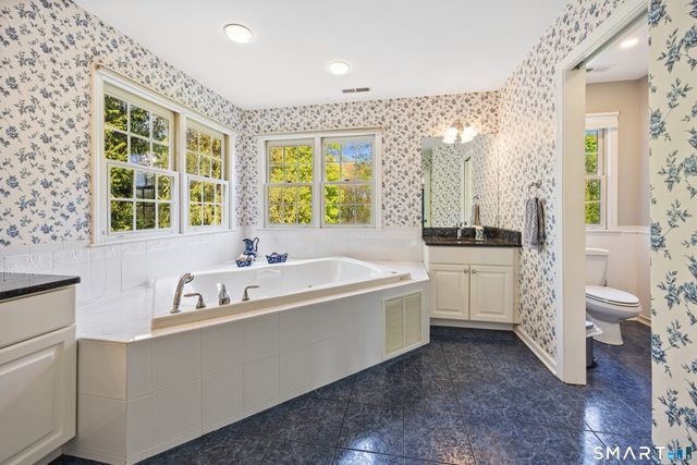 699 Andrea Court, Cheshire, CT 06410