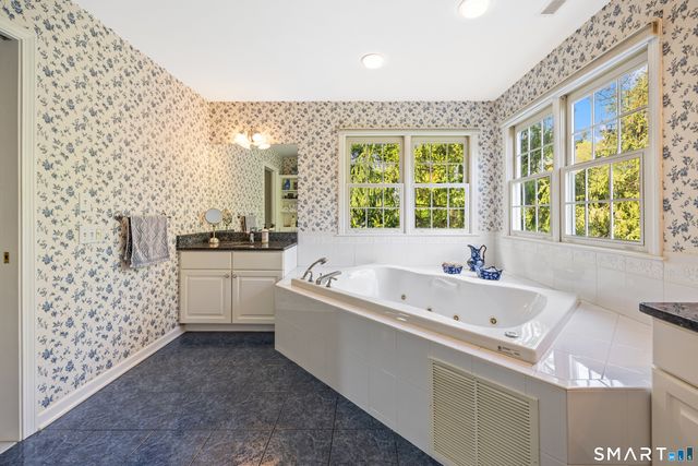 699 Andrea Court, Cheshire, CT 06410