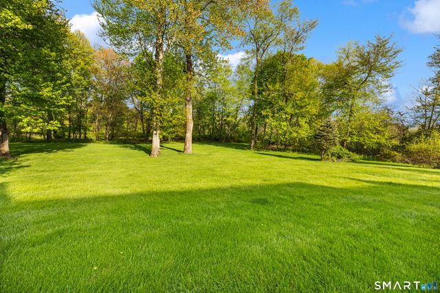 699 Andrea Court, Cheshire, CT 06410