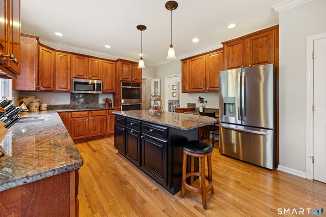 699 Andrea Court, Cheshire, CT 06410
