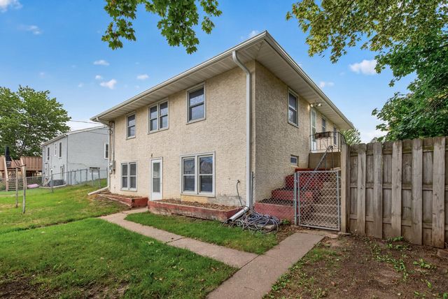 1042 6th Avenue S, South Saint Paul, MN 55075