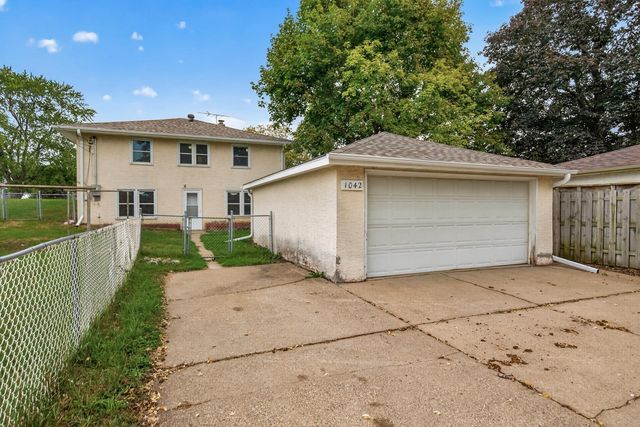 1042 6th Avenue S, South Saint Paul, MN 55075
