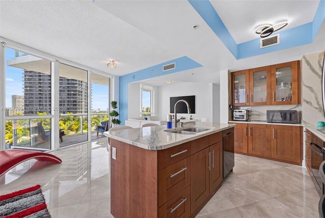 480 NE 30th Street 1807, Miami, FL 33137