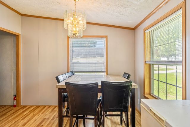 715 N 5th Street, Winterset, IA 50273